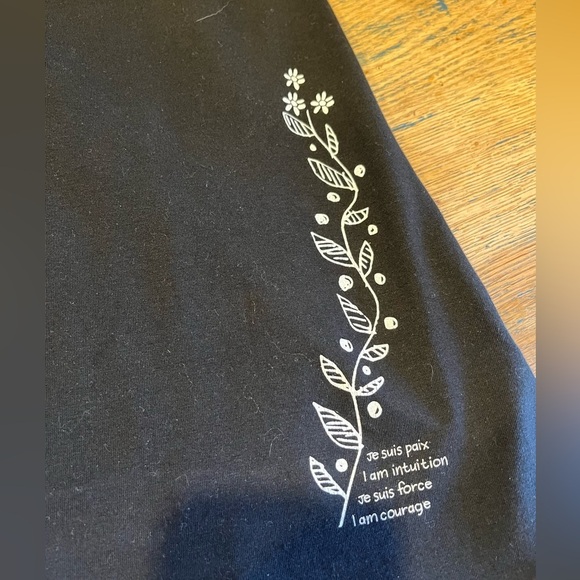 Message Factory – Black Graphic Tunic Tee (Size M) - Picture 3 of 8